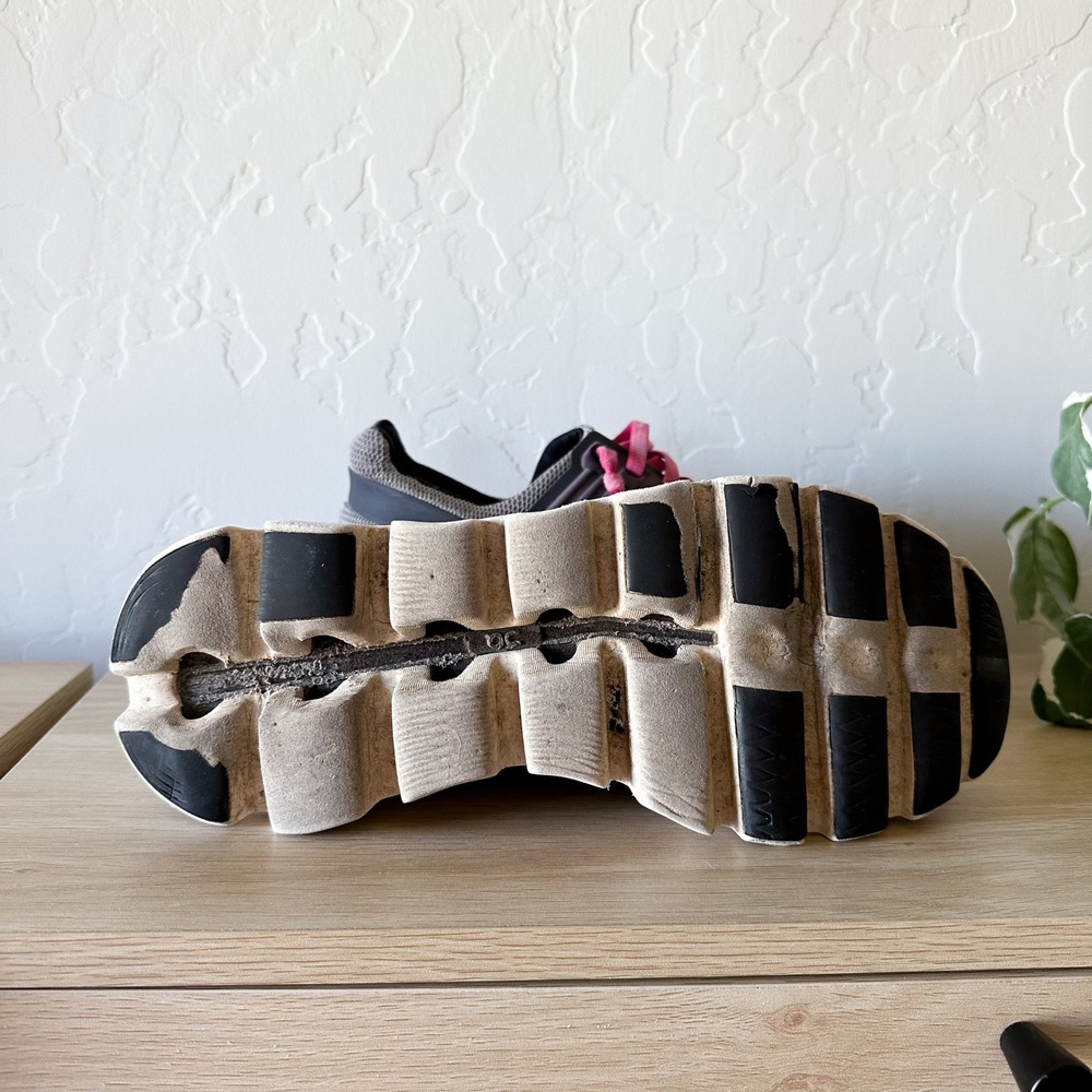 On Running | Cloudswift 3 Mesh Running Sneakers in Grey Pink size 8 - Picture 6 of 7